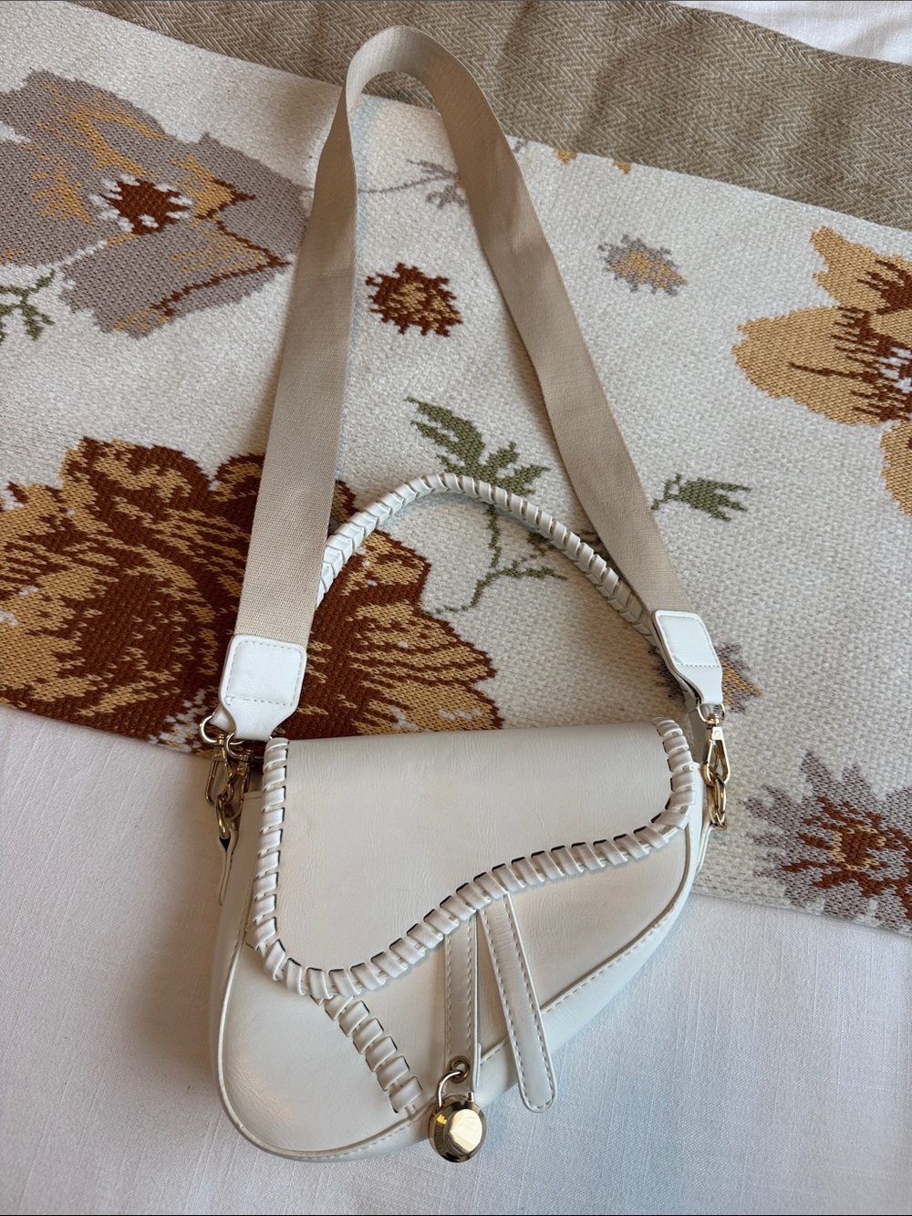 Women's Cream Saddle Crossbody Bag with Woven Trim